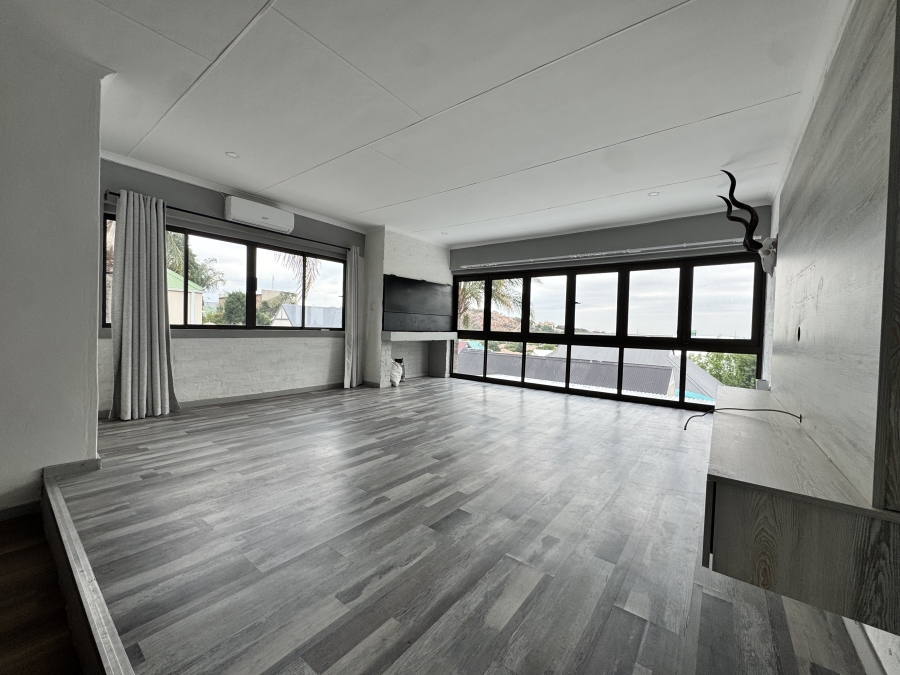 3 Bedroom Property for Sale in Wilkoppies North West